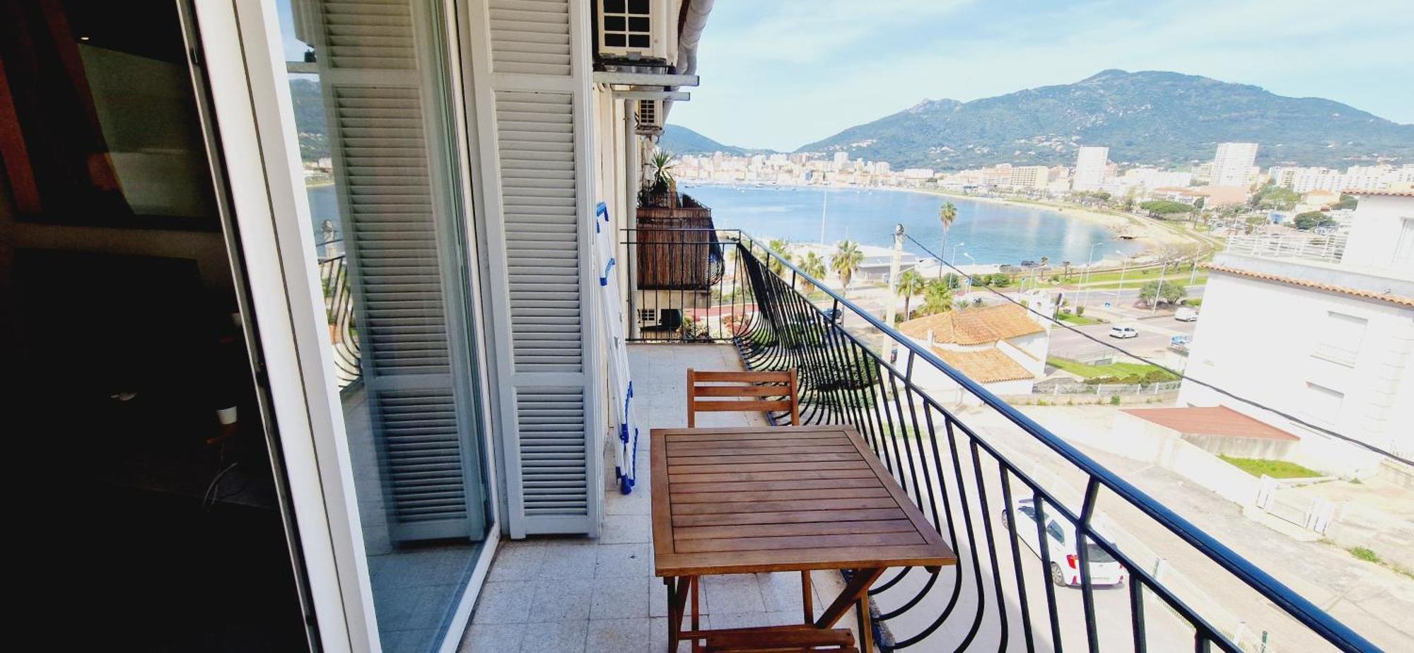 Magnifique Appartement Avec Balcon Vue Mer A L'Entree D'Ajaccio Ajaccio  Exteriér fotografie